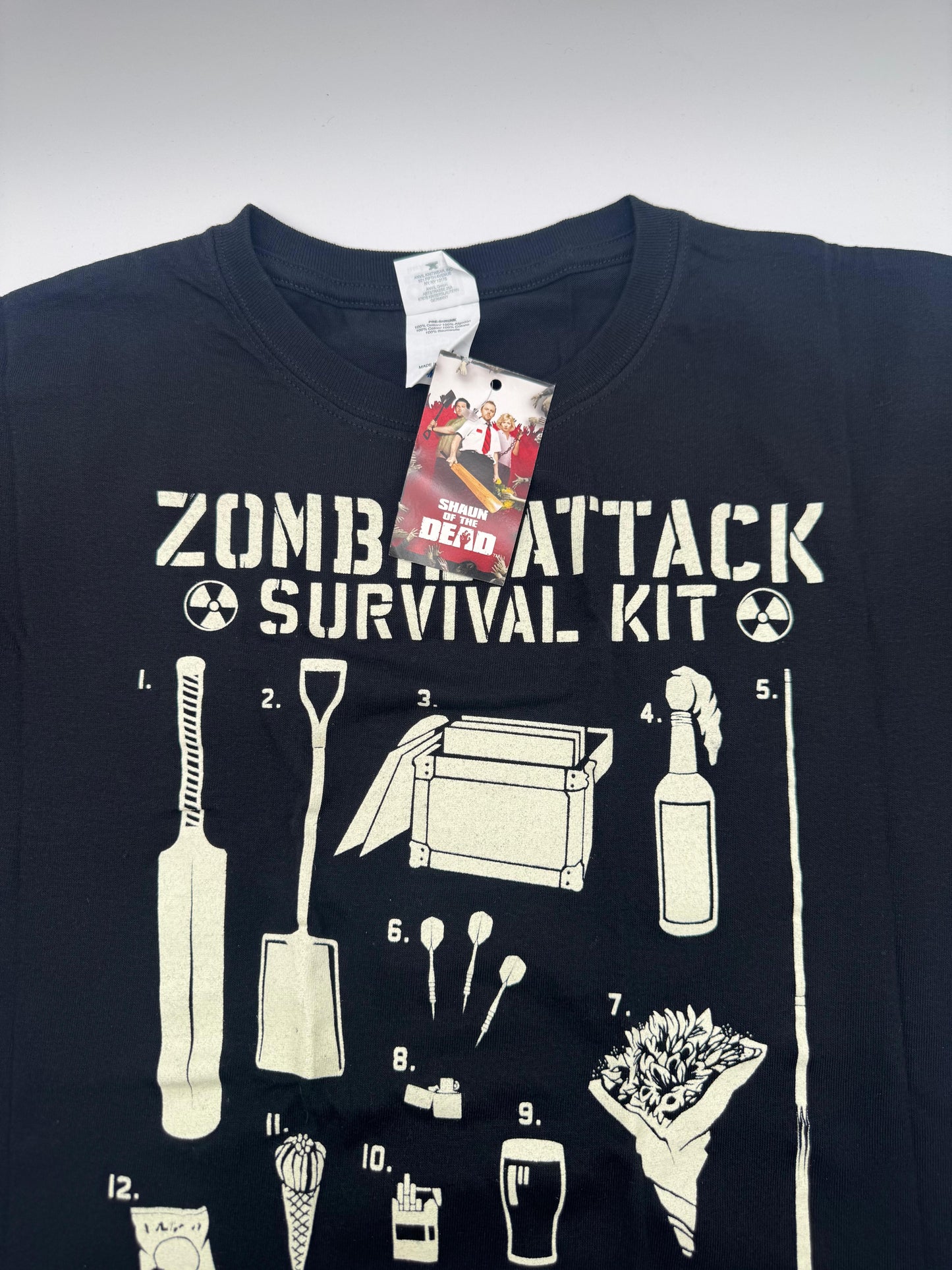 Vintage 2004 Shaun of the Dead Zombie Graphic Tee T-Shirt