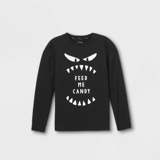 Camiseta de manga larga con gráfico de Halloween Feed Me Candy para niño